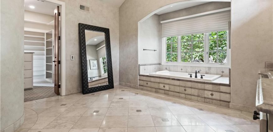 Homes for Sale in Kansas City, MO 64116 | 4501 N Hickory Lane