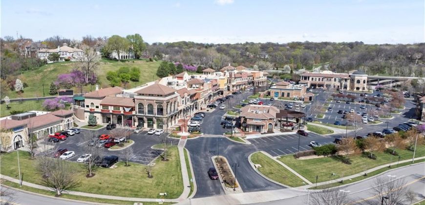 Homes for Sale in Kansas City, MO 64116 | 4501 N Hickory Lane