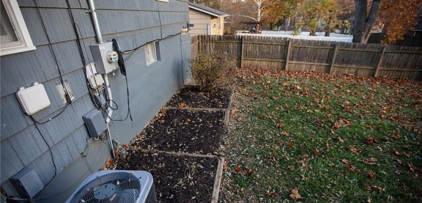 Homes for Sale in Kansas City, MO 64152 | 7407 NW 75th Street