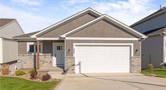 Homes for Sale in Kansas City, MO 64155 | 522 NW 110th Street