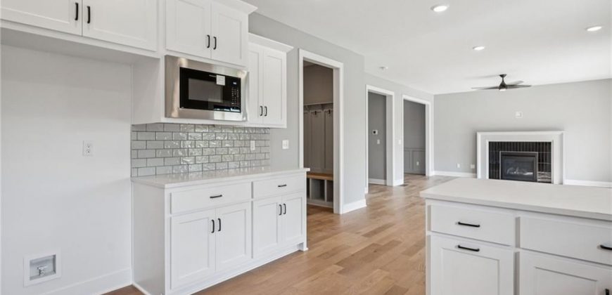 Homes for Sale in Liberty, MO 64068 | 1985  Longview Drive