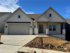 2156--Black Walnut-Drive-mls-2563143-image-1