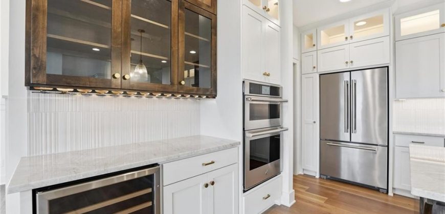 Homes for Sale in Kansas City, MO 64155 | 2304 NE Shoal Creek Parkway