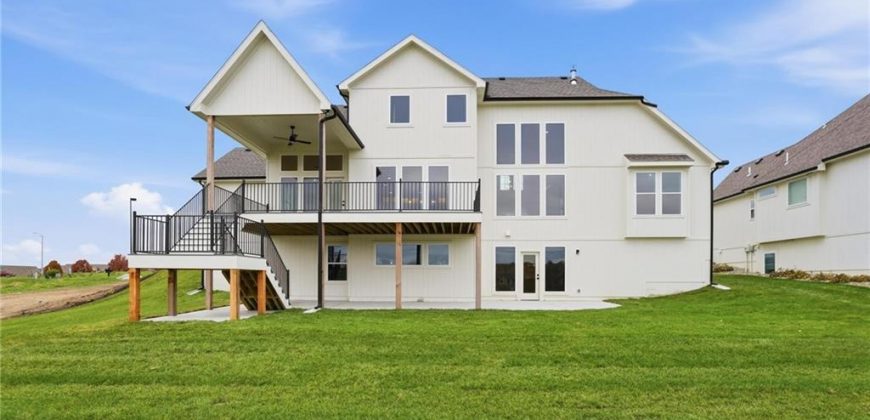 Homes for Sale in Kansas City, MO 64155 | 2304 NE Shoal Creek Parkway