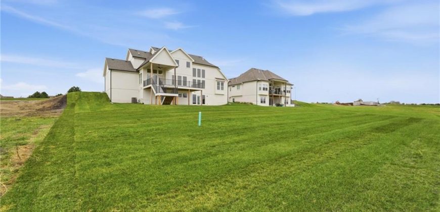 Homes for Sale in Kansas City, MO 64155 | 2304 NE Shoal Creek Parkway