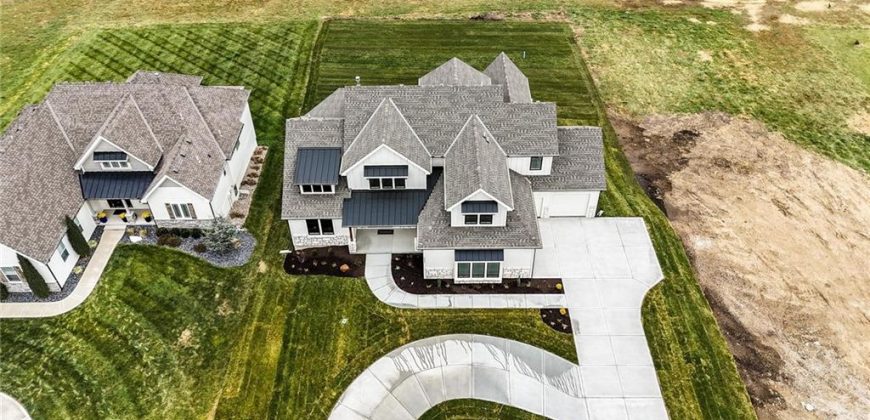 Homes for Sale in Kansas City, MO 64155 | 2304 NE Shoal Creek Parkway