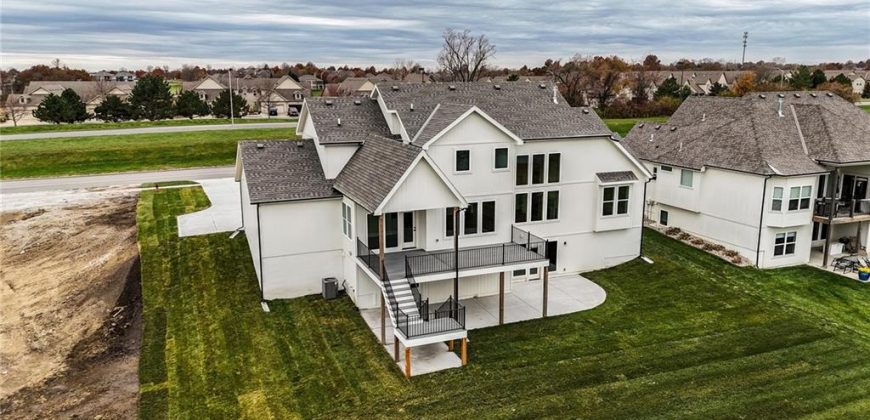 Homes for Sale in Kansas City, MO 64155 | 2304 NE Shoal Creek Parkway