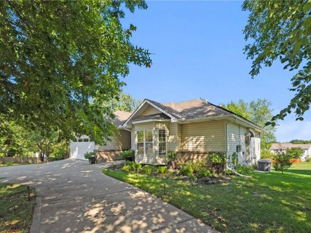 Homes for Sale in Kansas City, MO 64119 | 7735 N Mersington Avenue