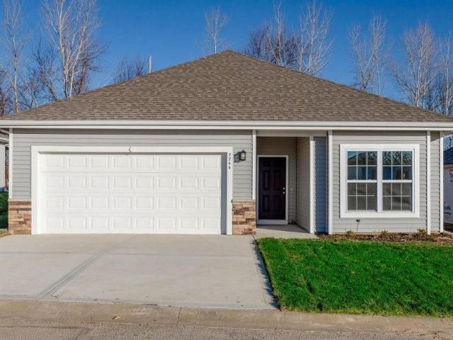 Homes for Sale in Kansas City, MO 64163 | 12218 N Rhode Court