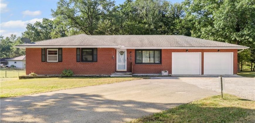 Homes for Sale in Smithville, MO 64089 | 702  Quincy Boulevard