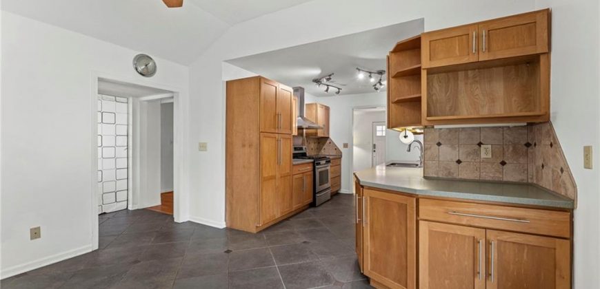 Homes for Sale in Kansas City, MO 64118 | 5248 N Flora Avenue