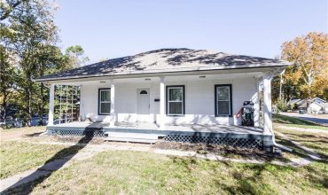 Homes for Sale in Kansas City, MO 64117 | 4540 NE 38th Street