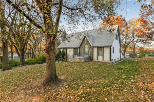 606-NE-115th-Street-mls-2586831-image-1