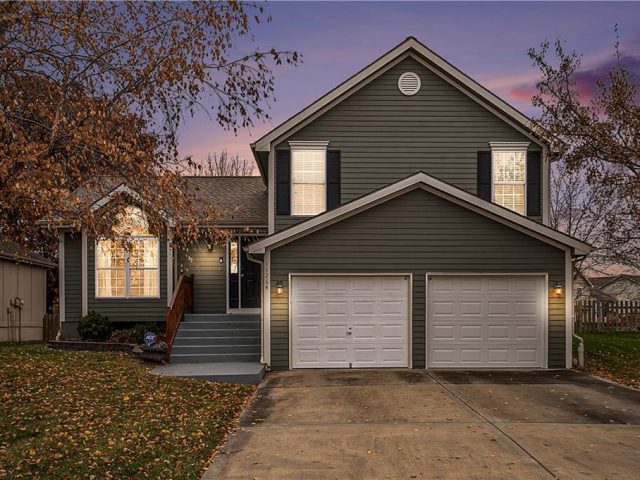 Homes for Sale in Kansas City, MO 64155 | 11264 N SUMMIT Street