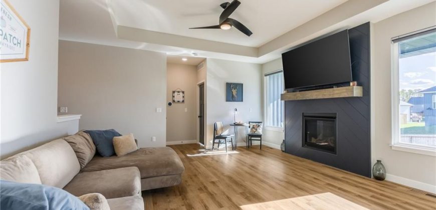 Homes for Sale in Kansas City, MO 64154 | 3925 NW 95th Terrace