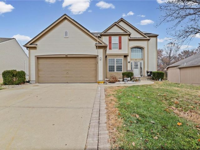 Homes for Sale in Kansas City, MO 64119 | 7709 N Lawn Avenue