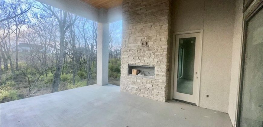 Homes for Sale in Parkville, MO 64152 | 7260 NW Pampas Lane