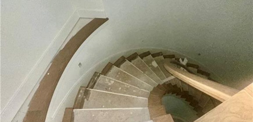 Homes for Sale in Parkville, MO 64152 | 7260 NW Pampas Lane