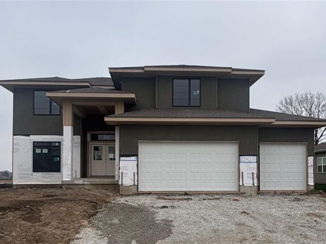 Homes for Sale in Kansas City, MO 64155 | 10427 N Mulberry Street