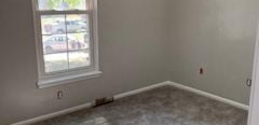 Homes for Sale in Parkville, MO 64152 | 5822 NW Walnut Court