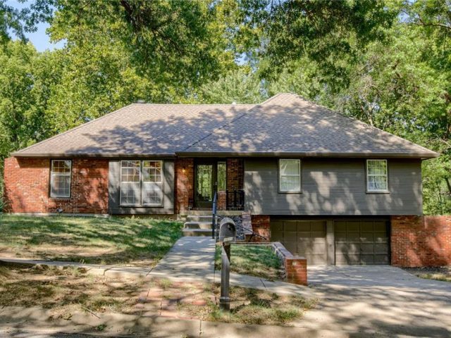 Homes for Sale in Kansas City, MO 64151 | 4606 NW 83rd Street