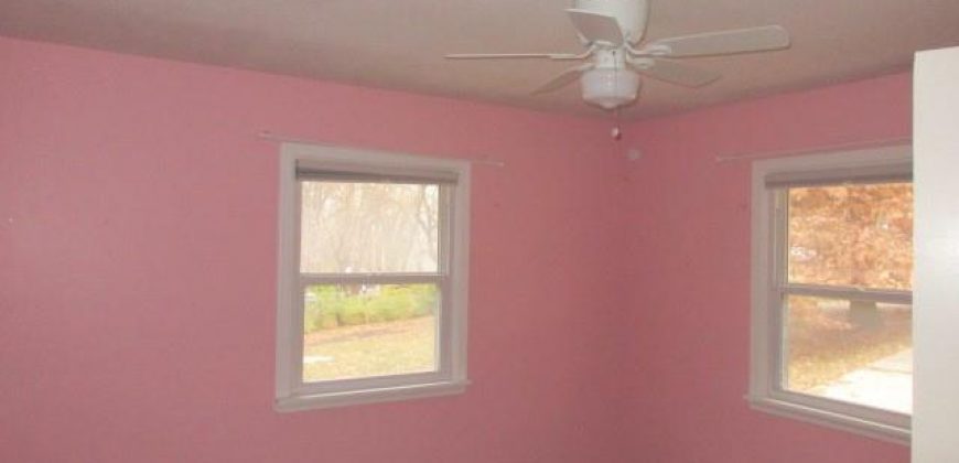 Homes for Sale in Kansas City, MO 64119 | 4905 N Topping Avenue