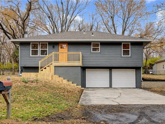 Homes for Sale in Kansas City, MO 64155 | 11119 N Harrison Street