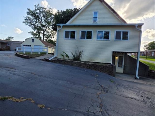 Homes for Sale in Pleasant Valley, MO 64068 | 8215 NE Schell Road