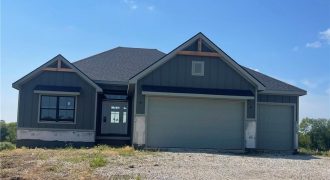 Homes for Sale in Kansas City, MO 64165 | 12160 N Tracy Avenue