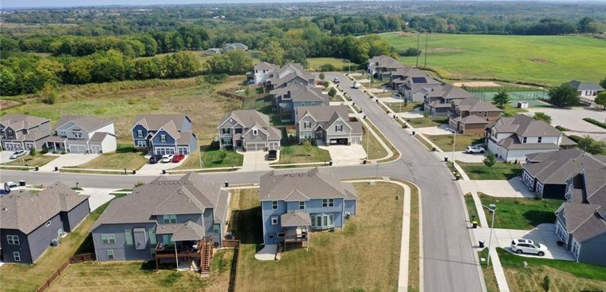 Homes for Sale in Kansas City, MO 64156 | 10400 N Chelsea Avenue