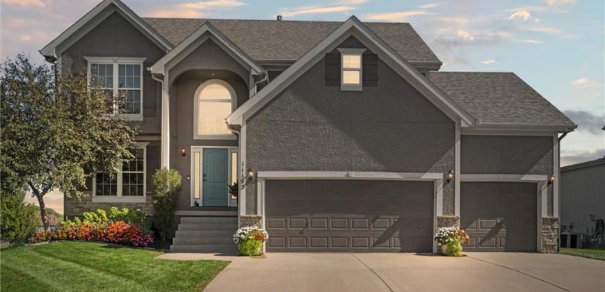 Homes for Sale in Kansas City, MO 64157 | 11105 N Randolph Avenue