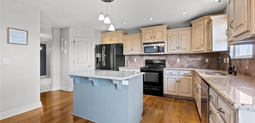 Homes for Sale in Kansas City, MO 64157 | 11105 N Randolph Avenue