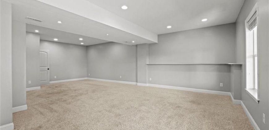 Homes for Sale in Kansas City, MO 64157 | 11105 N Randolph Avenue