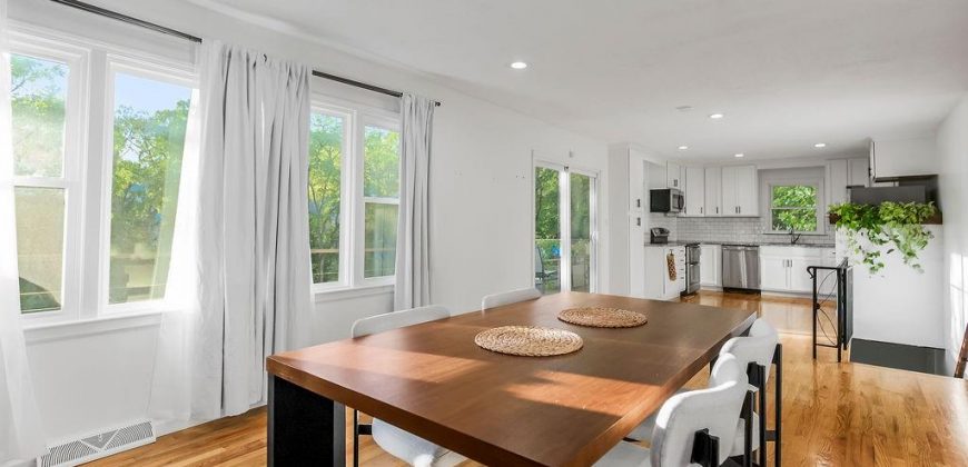 Homes for Sale in Lake Waukomis, MO 64151 | 387 NW North Shore Drive