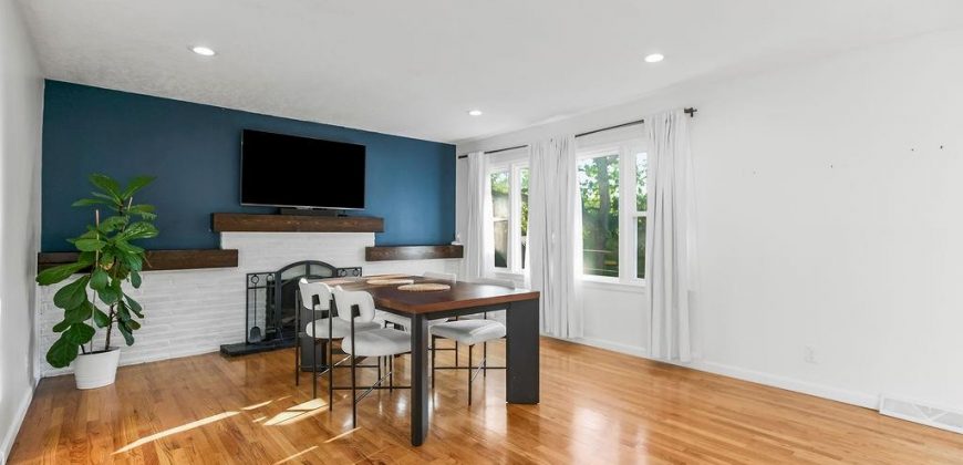 Homes for Sale in Lake Waukomis, MO 64151 | 387 NW North Shore Drive