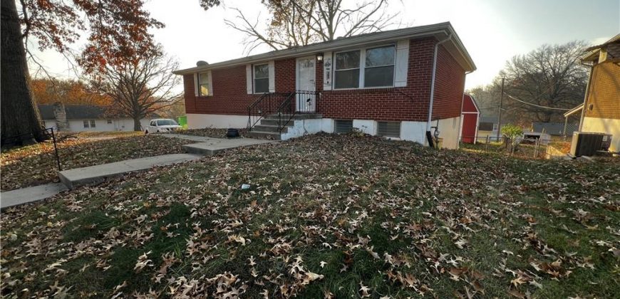 Homes for Sale in Kansas City, MO 64117 | 4000 N Jackson Terrace