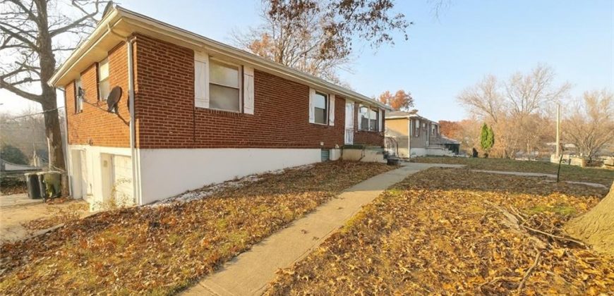 Homes for Sale in Kansas City, MO 64117 | 4000 N Jackson Terrace
