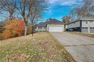 1406-NE-52nd-Terrace-mls-2588225-image-1