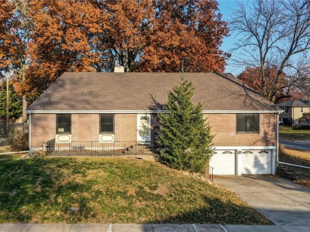Homes for Sale in Kansas City, MO 64119 | 4801 NE Sherwood Drive