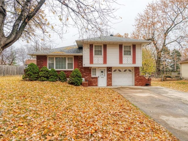 Homes for Sale in Kansas City, MO 64118 | 7529 N Virginia Avenue