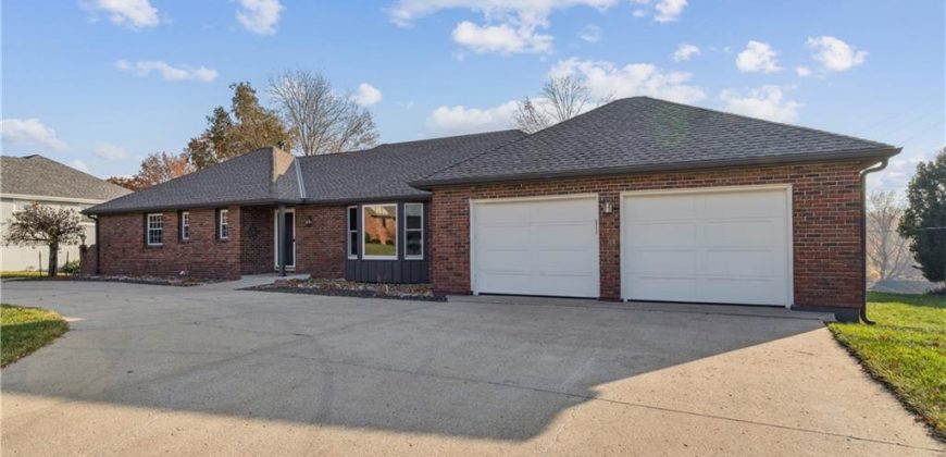 Homes for Sale in Platte City, MO 64079 | 29  Hillcrest Drive