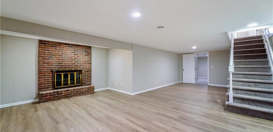 Homes for Sale in Platte City, MO 64079 | 29  Hillcrest Drive