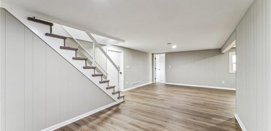 Homes for Sale in Platte City, MO 64079 | 29  Hillcrest Drive