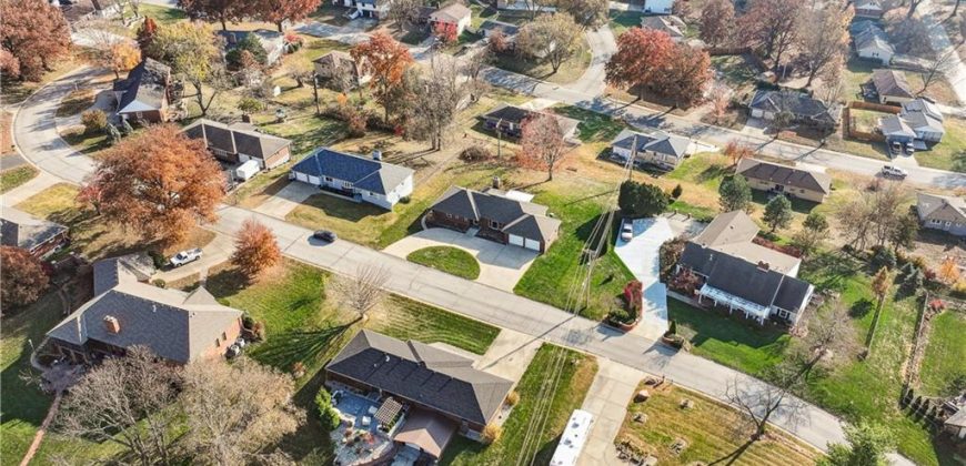 Homes for Sale in Platte City, MO 64079 | 29  Hillcrest Drive