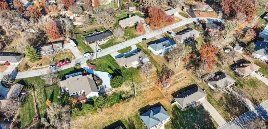 Homes for Sale in Platte City, MO 64079 | 29  Hillcrest Drive