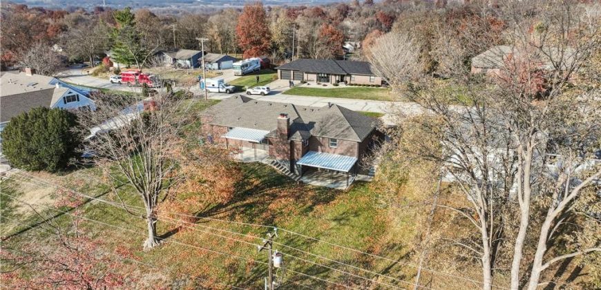 Homes for Sale in Platte City, MO 64079 | 29  Hillcrest Drive