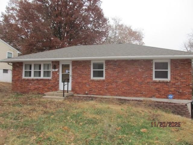 Homes for Sale in Kansas City, MO 64119 | 4905 N Topping Avenue