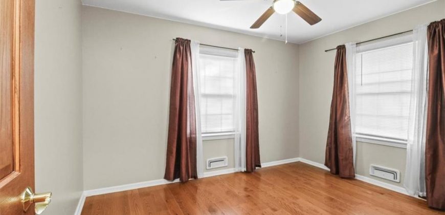 Homes for Sale in Gladstone, MO 64118 | 6507 N McGee Street