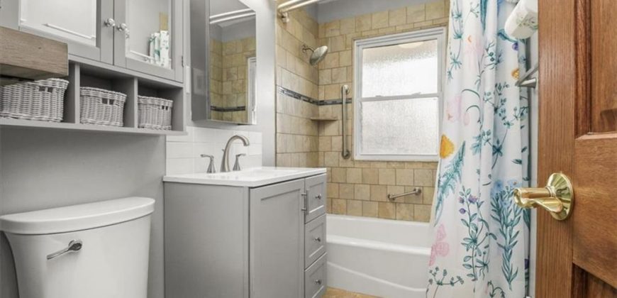 Homes for Sale in Gladstone, MO 64118 | 6507 N McGee Street