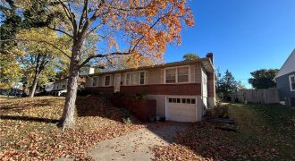 Homes for Sale in North Kansas City, MO 64116 | 3335 N chippewa Drive